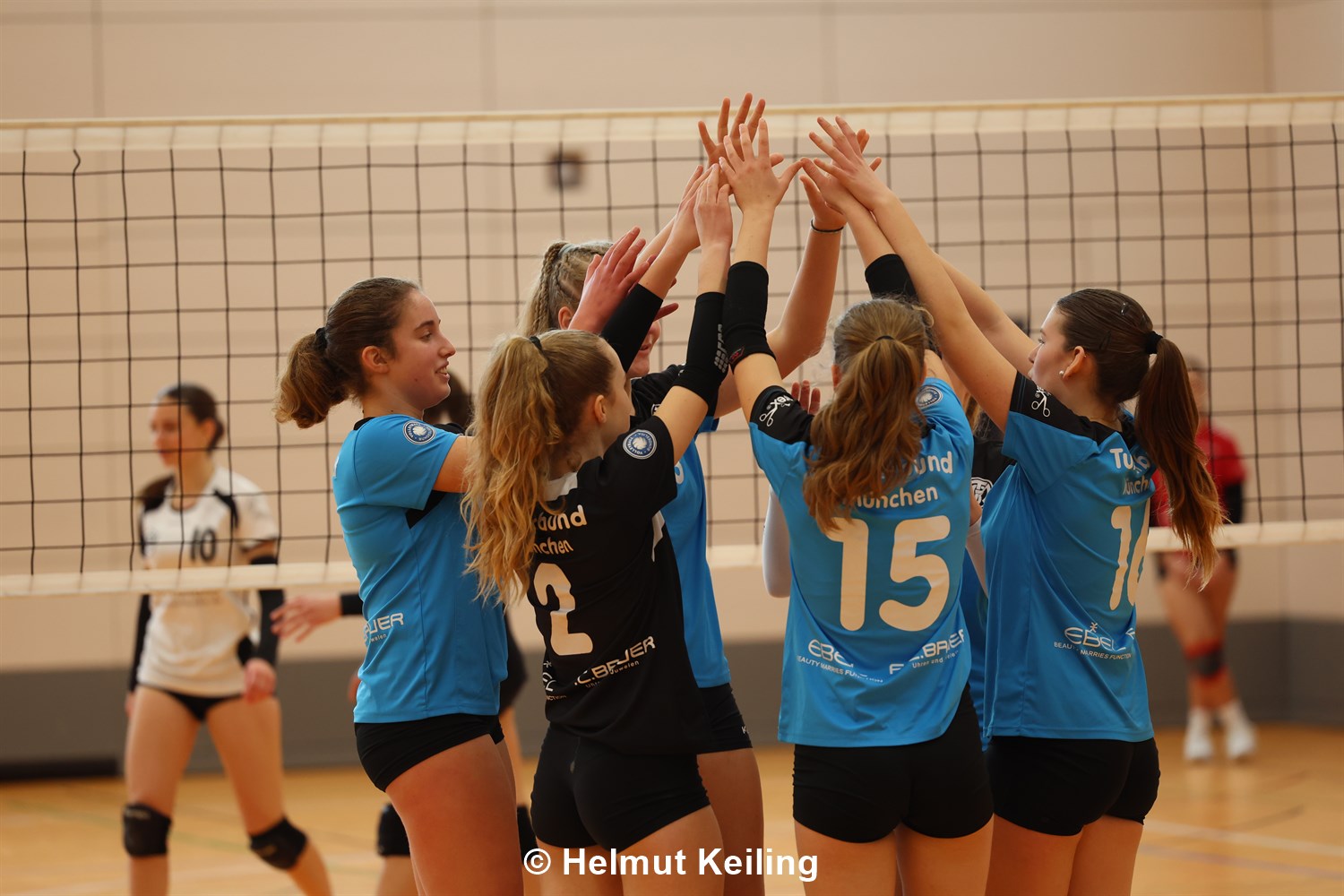 Die U16-Volleyballerinnen erkämpft sich den Bayerischen Vizemeistertitel!